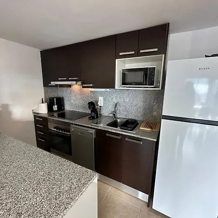 En Con Vistas Al Canal Y Piscina Av-52 شقة روساس