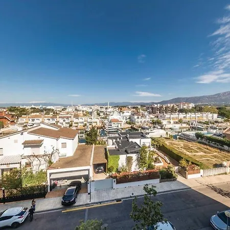En Con Vistas Al Canal Y Piscina Av-52 Appartement